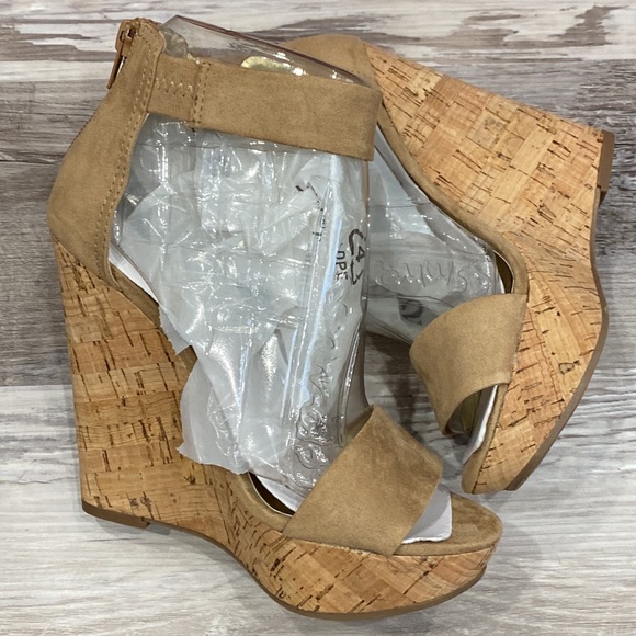 ❤️‍🔥Carlos Santana Benita Ankle Strap Wedge Sandals - Picture 3 of 7